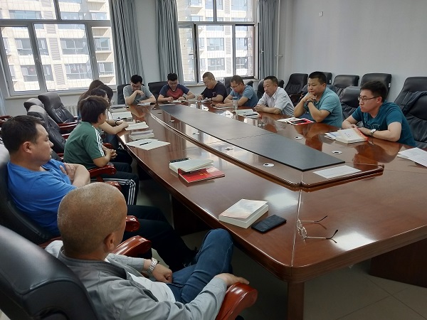 会议现场2.jpg