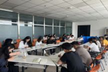 商学院召开工作例会——部署期末及招生就业重点工作