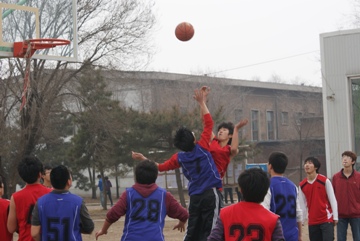 商学教学部邀请挑战赛隆重开幕
